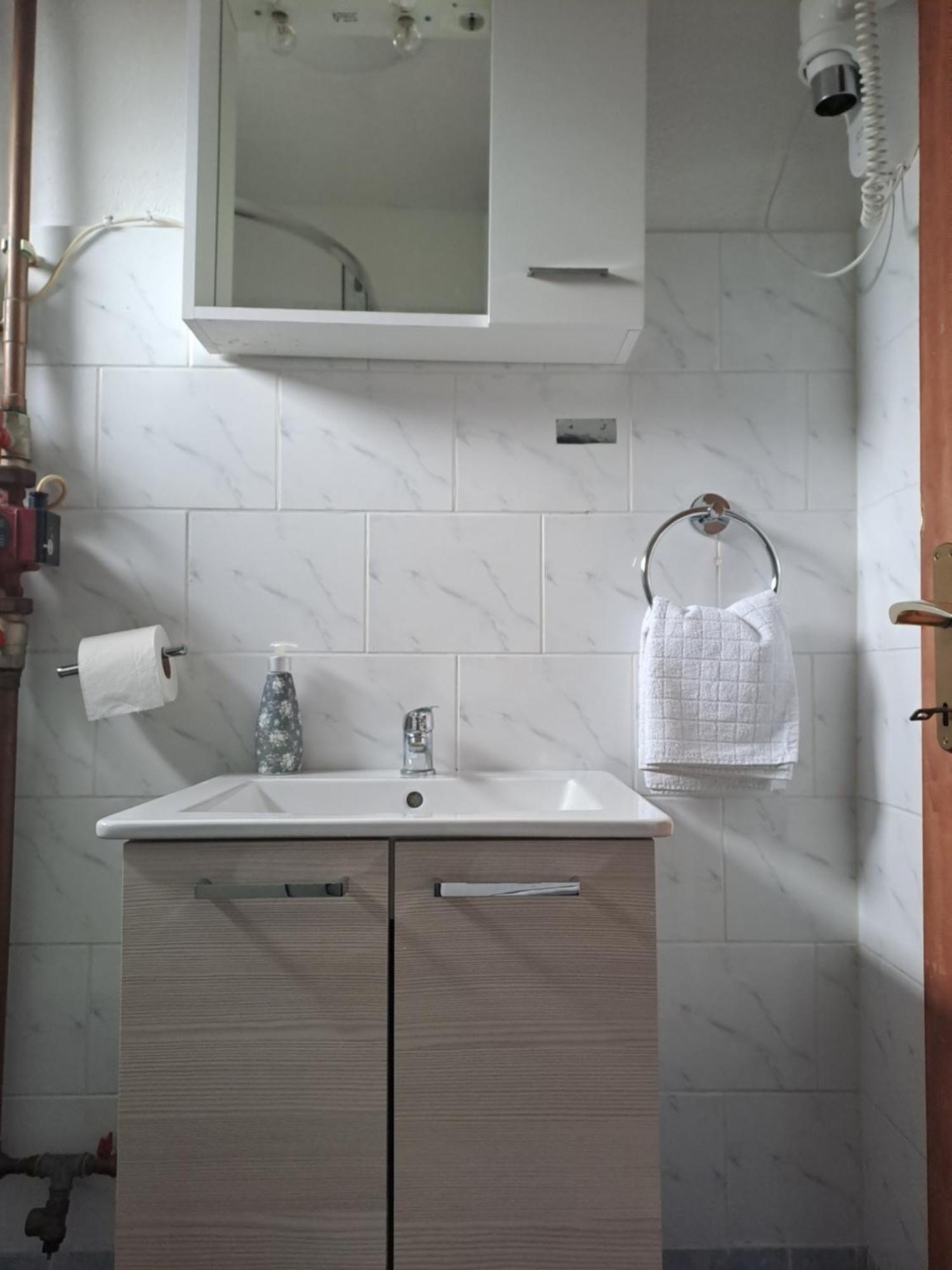 Guesthouse Andrea Poljanak Luaran gambar