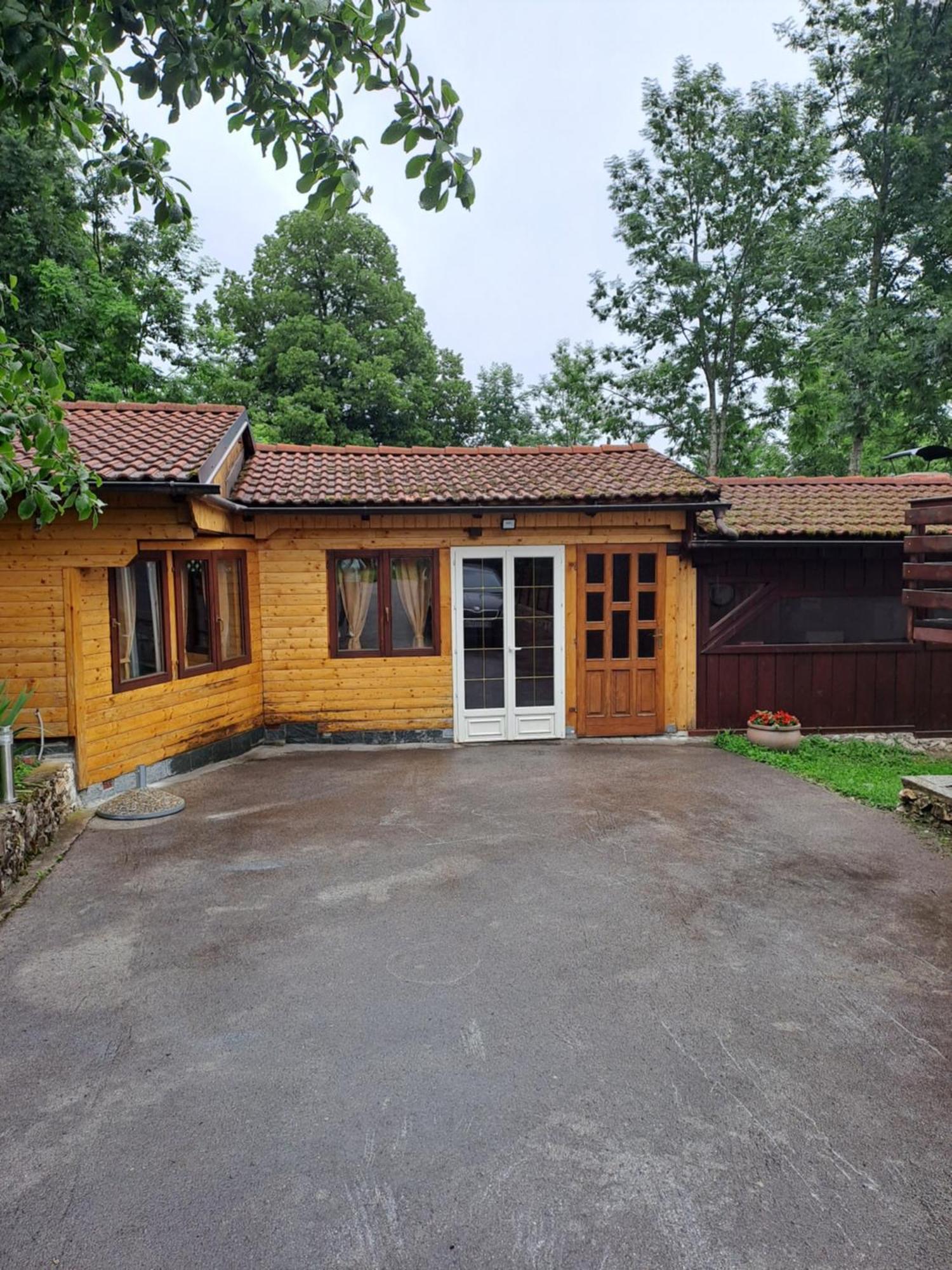 Guesthouse Andrea Poljanak Luaran gambar