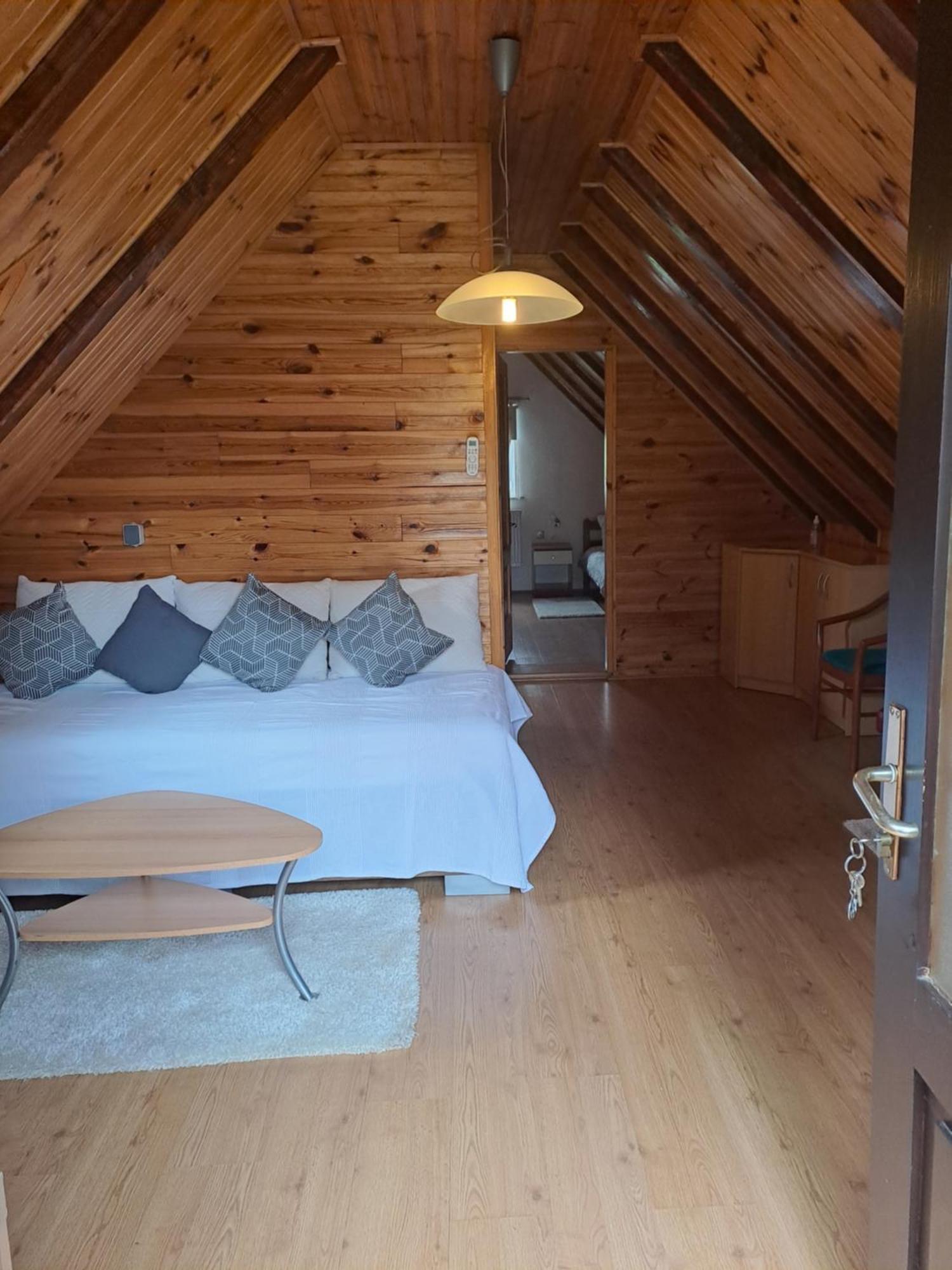 Guesthouse Andrea Poljanak Luaran gambar
