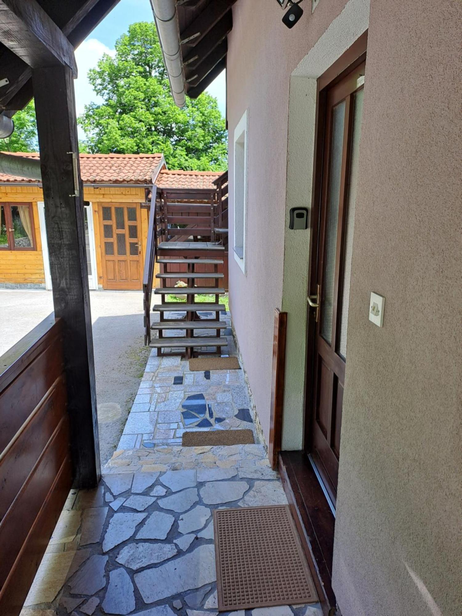 Guesthouse Andrea Poljanak Luaran gambar